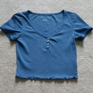 American Eagle Outfitters Blue Ribbed Crop Button Down Shirt